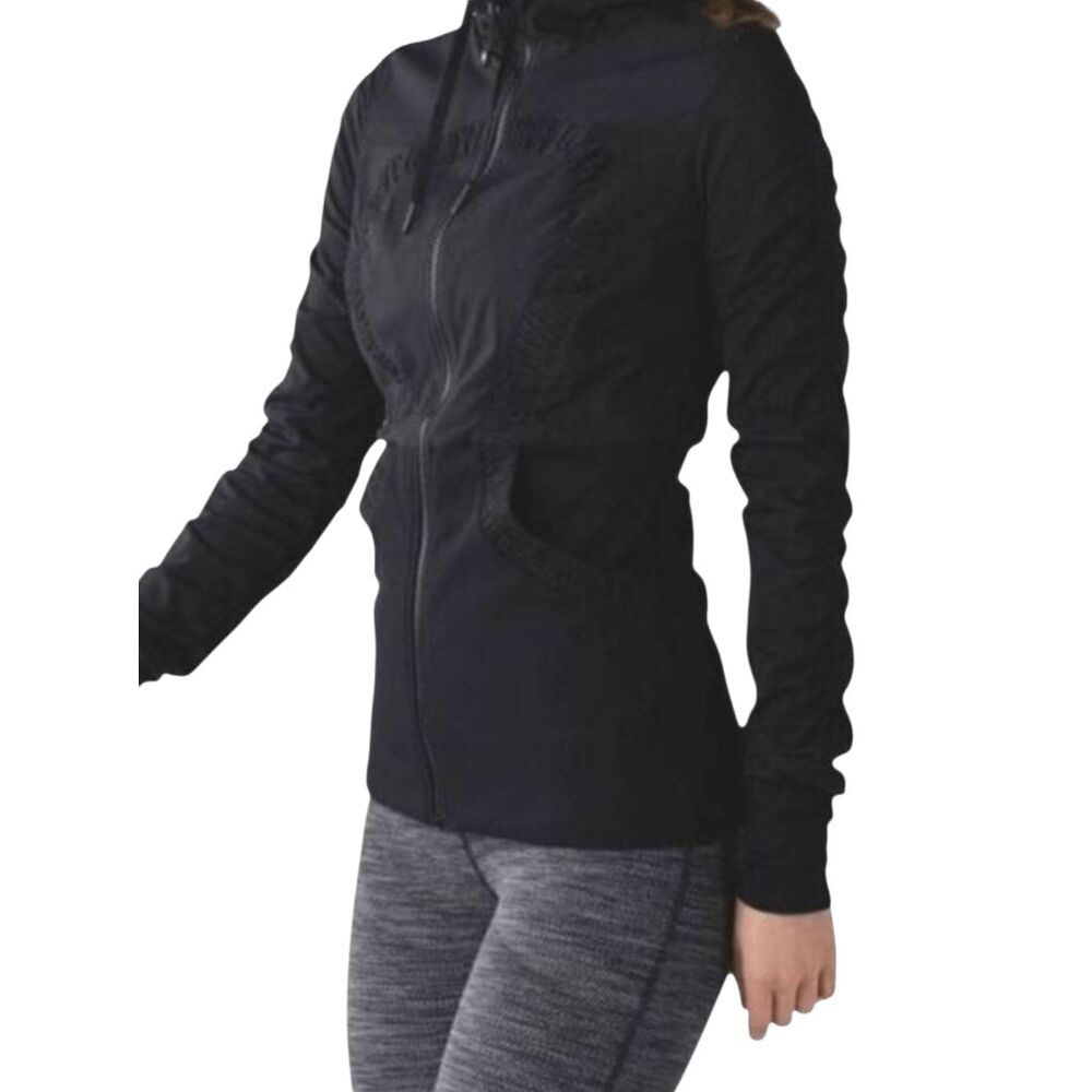 LULULEMON ATHLETICA Dance Studio Jacket III In Black Size 6